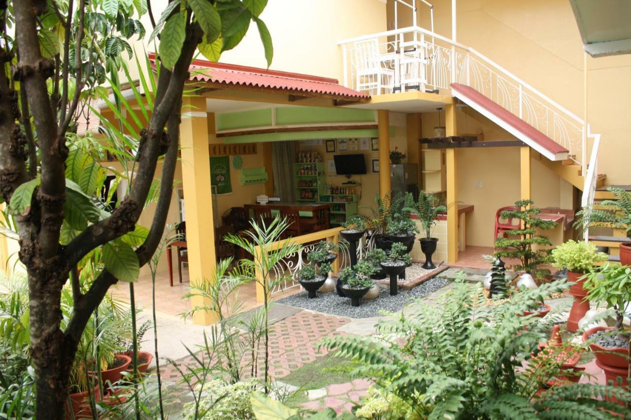 Oslob Malonzo Pension House Exterior foto